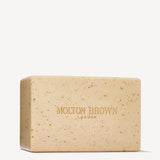 Re-charge Black Pepper Bodyscrub Bar 250g — 1