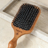Philip B Paddle Hairbrush — productbeeld